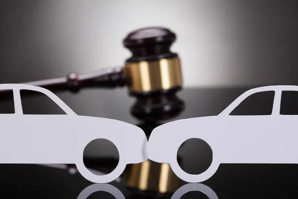 How a Car Accident Lawyer Builds a Strong Case for You